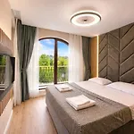 Harmony Suites18 Private 401 アパート *
